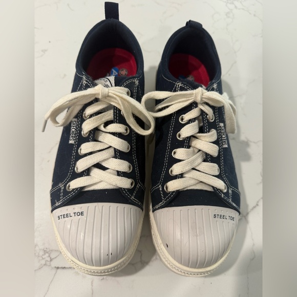 Used Womens Skechers Memory Foam Steel Toe, Slip Resistant Work Sneaker Size 8 - Picture 1 of 7